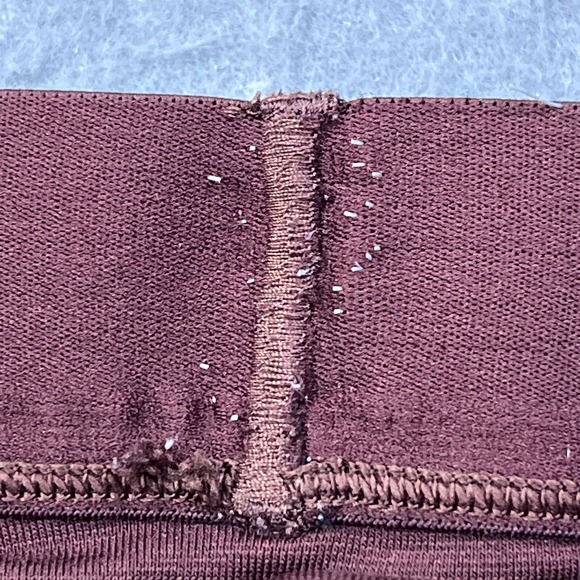 Lululemon Principal Dancer Tight Size 6 Maroon Golden Lining Seamed Pant‎ W5BIDS - Picture 3 of 14